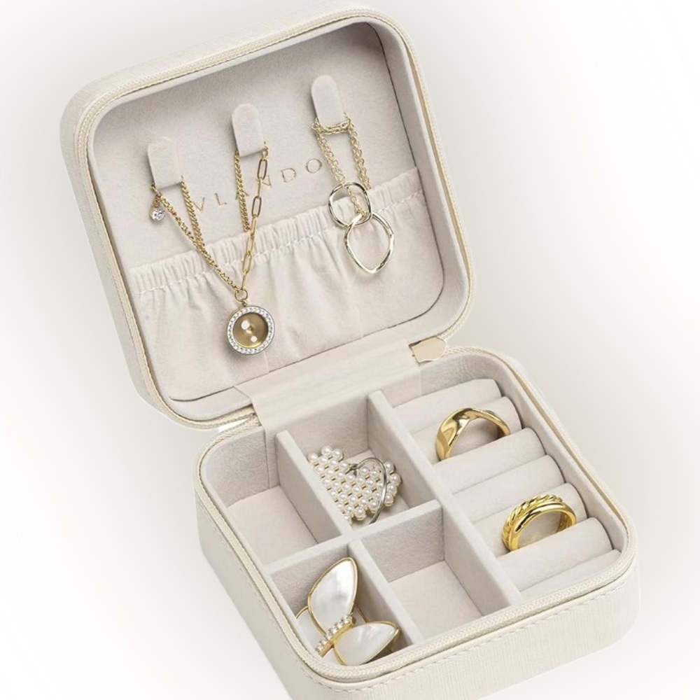 Vlando Travel Jewelry Case- Milky White